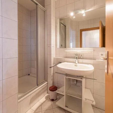 Apartamento Haus Am Dorfplatz - Top 48 Konigsleiten
